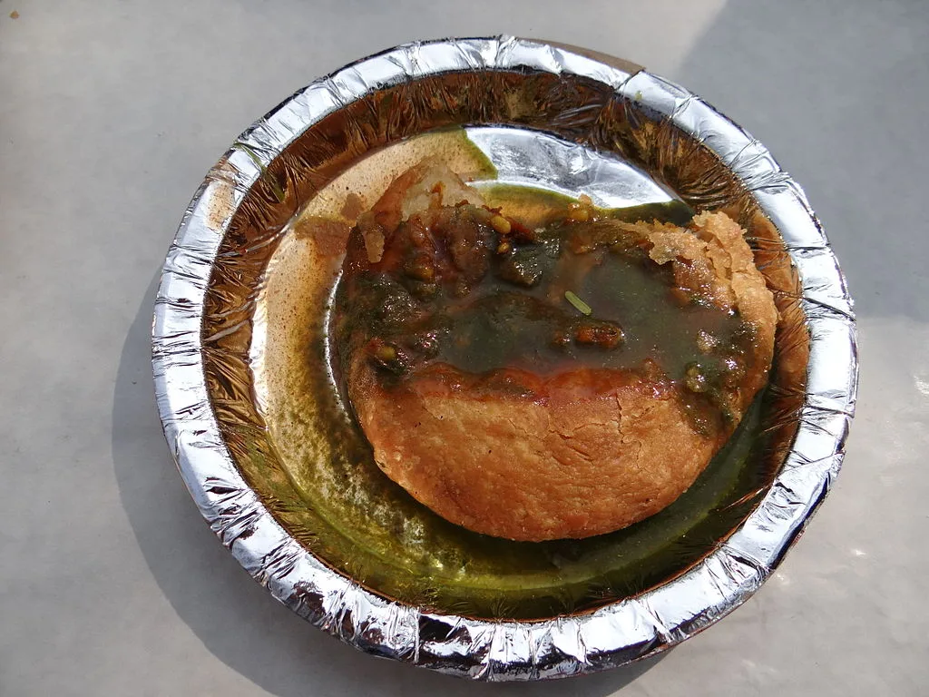 Rajasthani Pyaaz ki Kachori