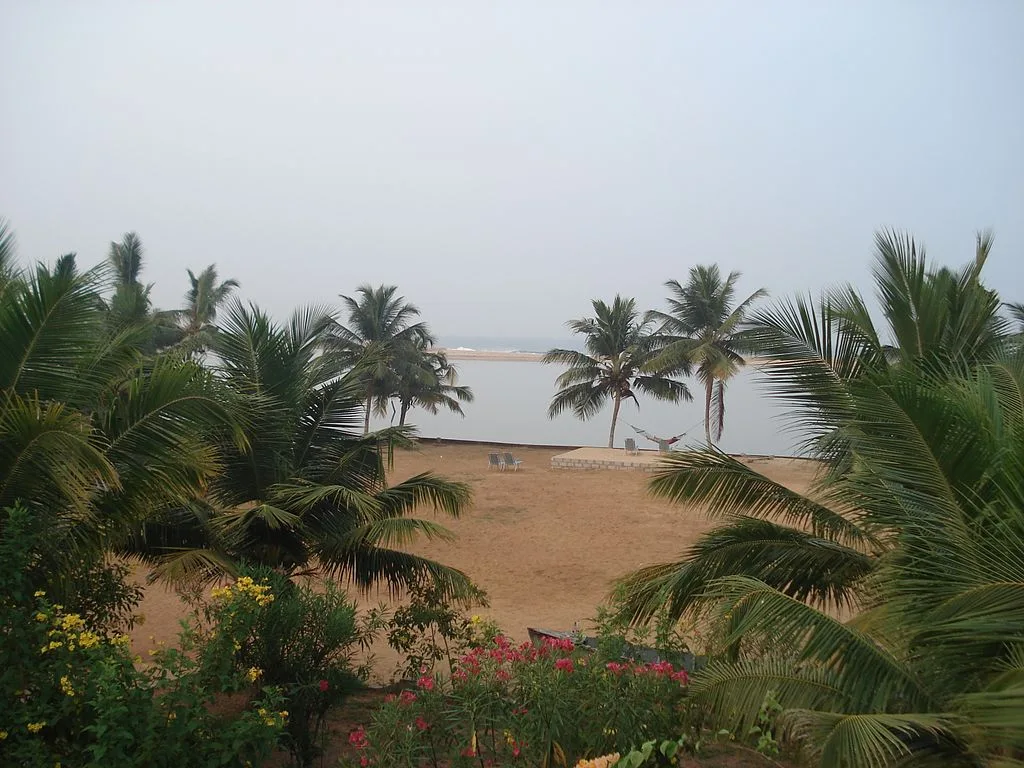 Peaceful Poovar