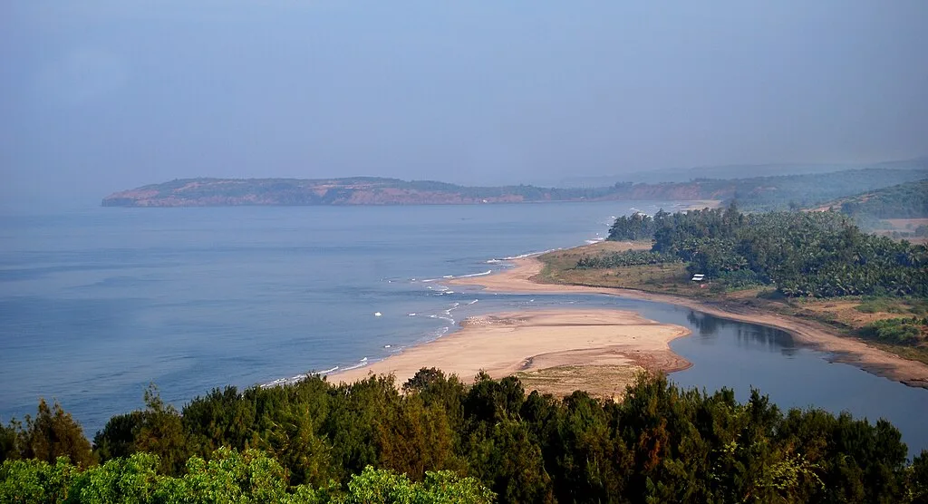 The beautiful view of Ganpatipule beach from the hill top